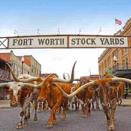 **Min Frm Dwntwn Fort Worth*Modern*Cozy*Townhome** エクステリア 写真